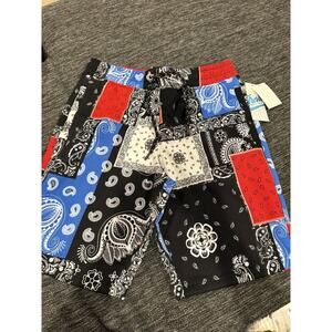 Fresh Prints Men’s Multi Color Print Shorts Size Small